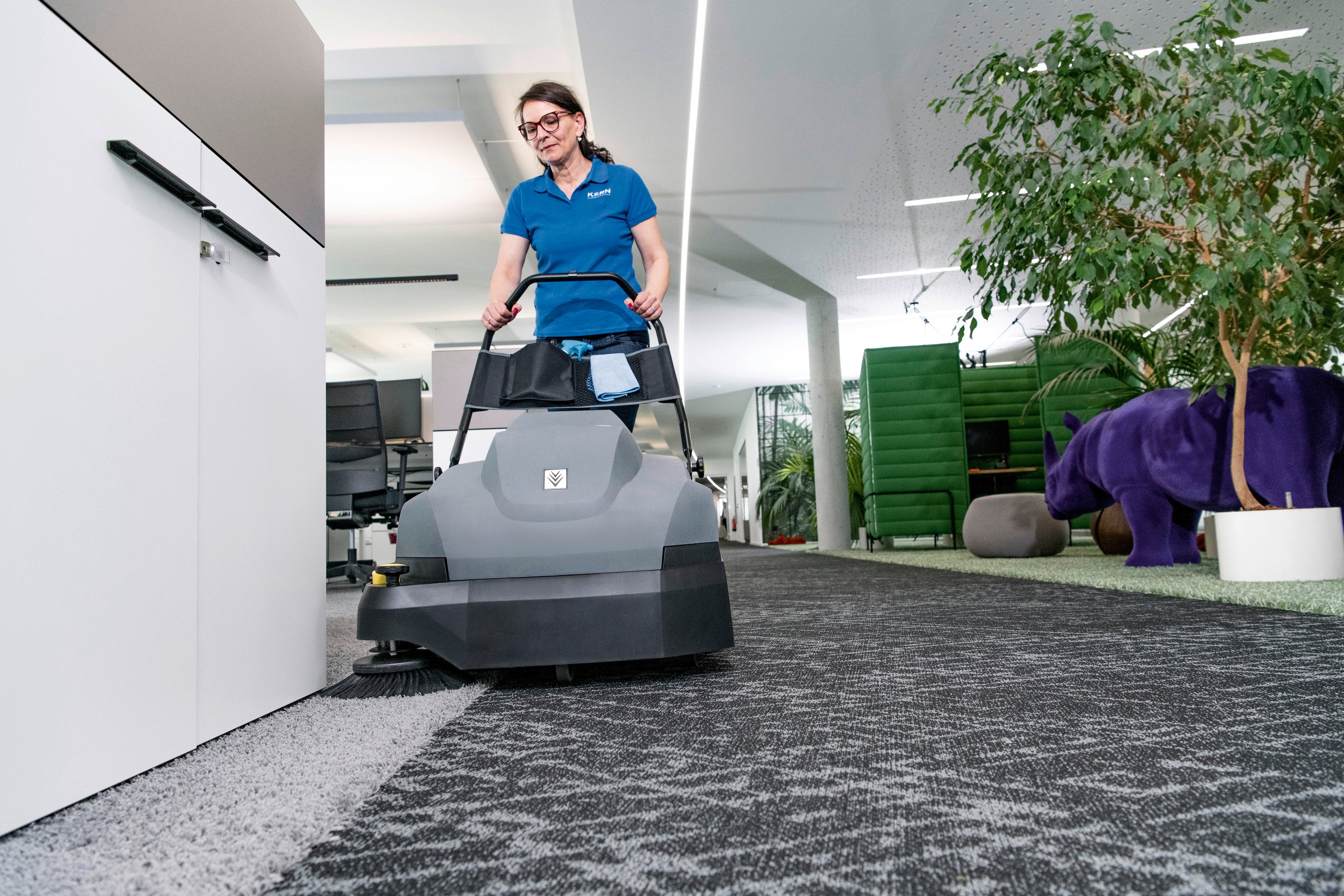 Kärcher Teppichkehrsaugmaschine CVS 65/1 Bp