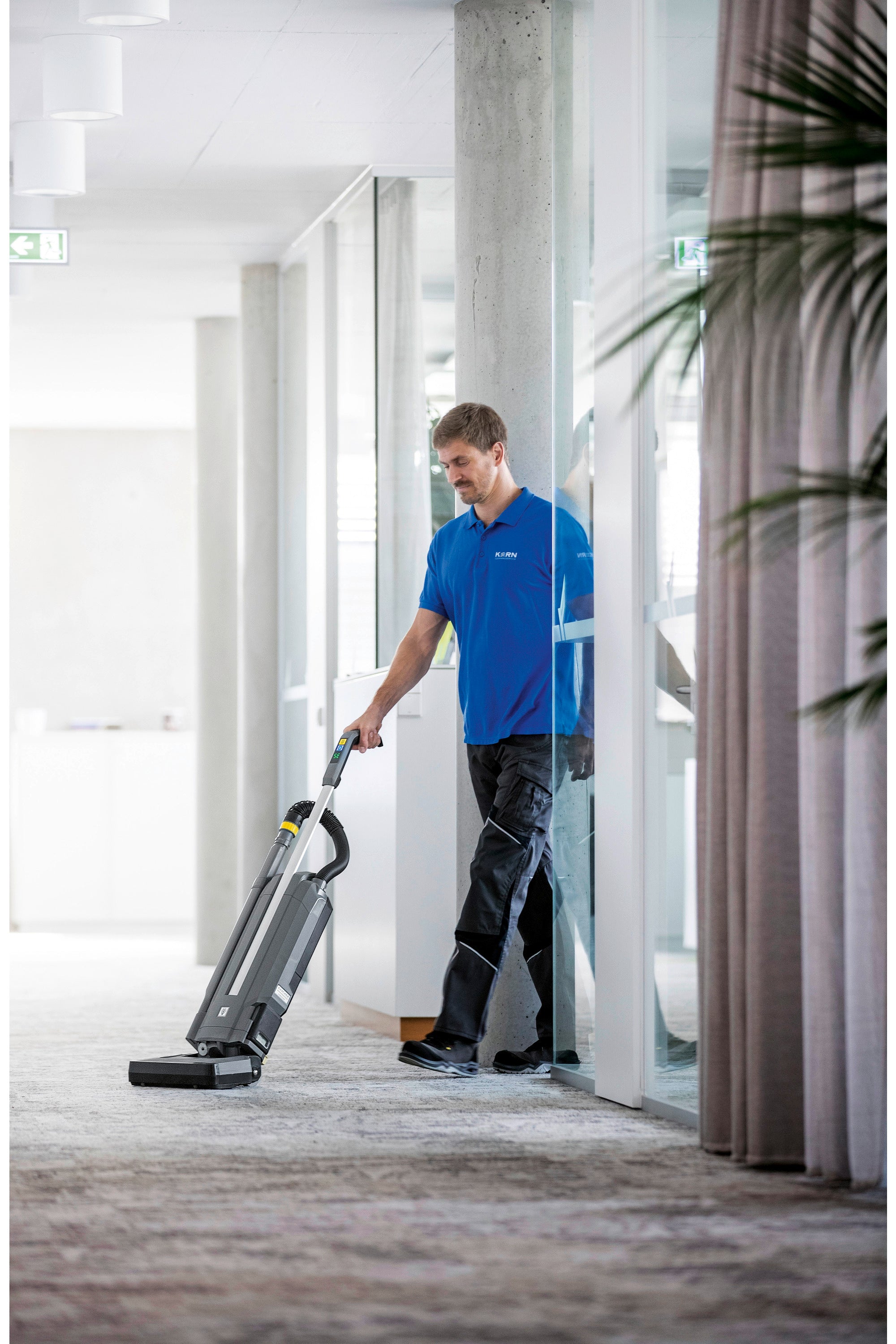 Kärcher Teppichbürstsauger CV 30/2 Bp *INT