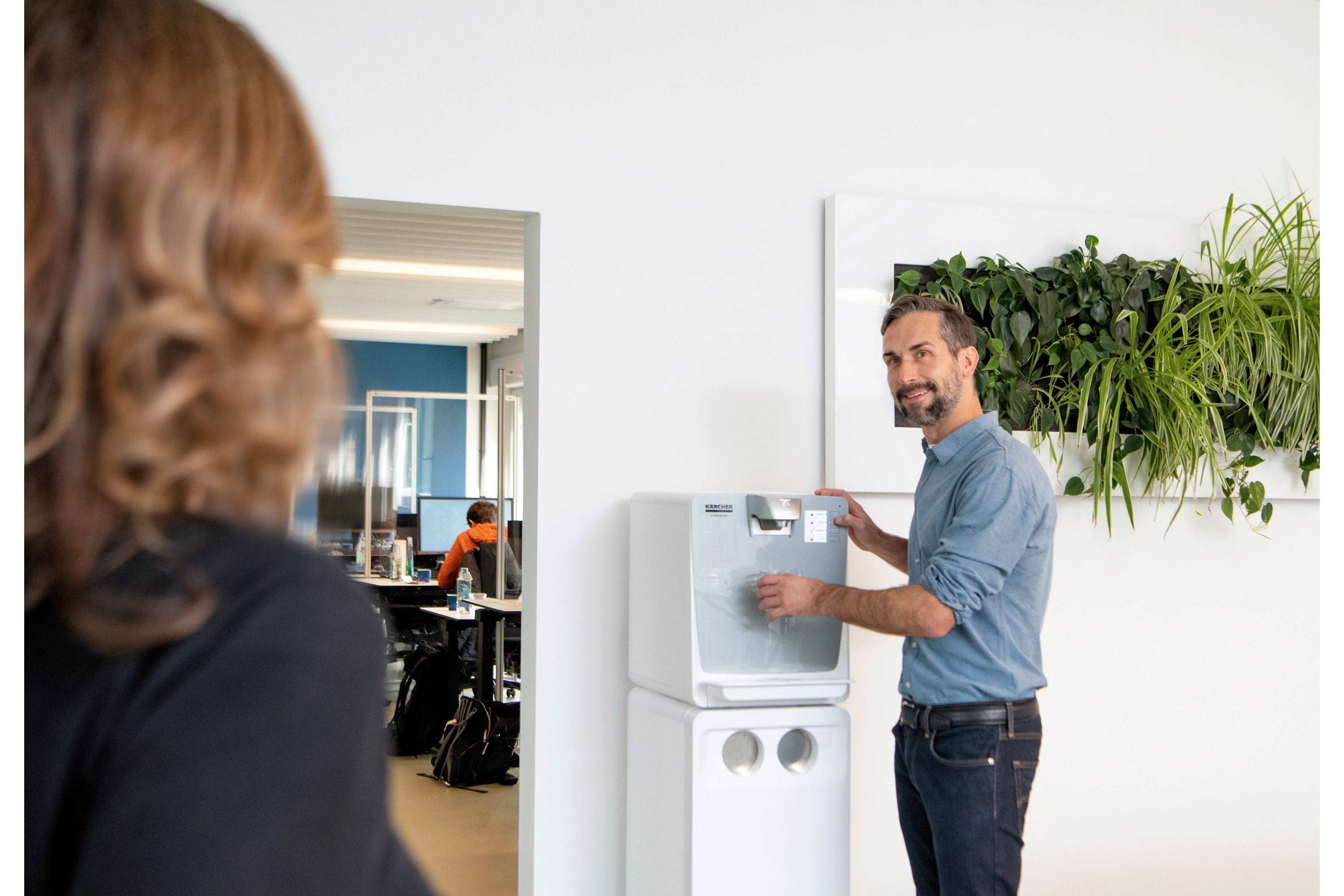Kärcher Wasserspender WPD 200 Basic Tischgeraet weiss + CO2