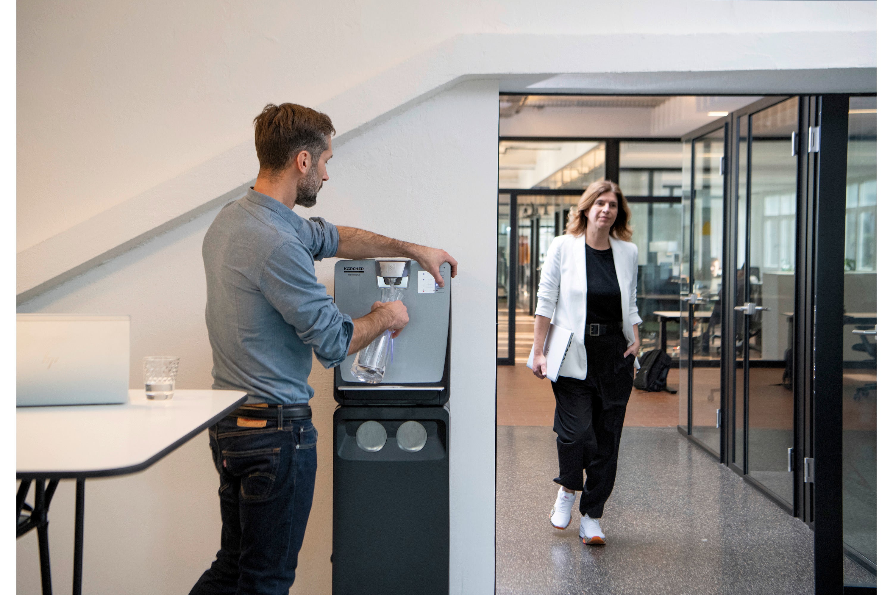 Kärcher Wasserspender WPD 200 Advanced Tischgeraet schwarz
