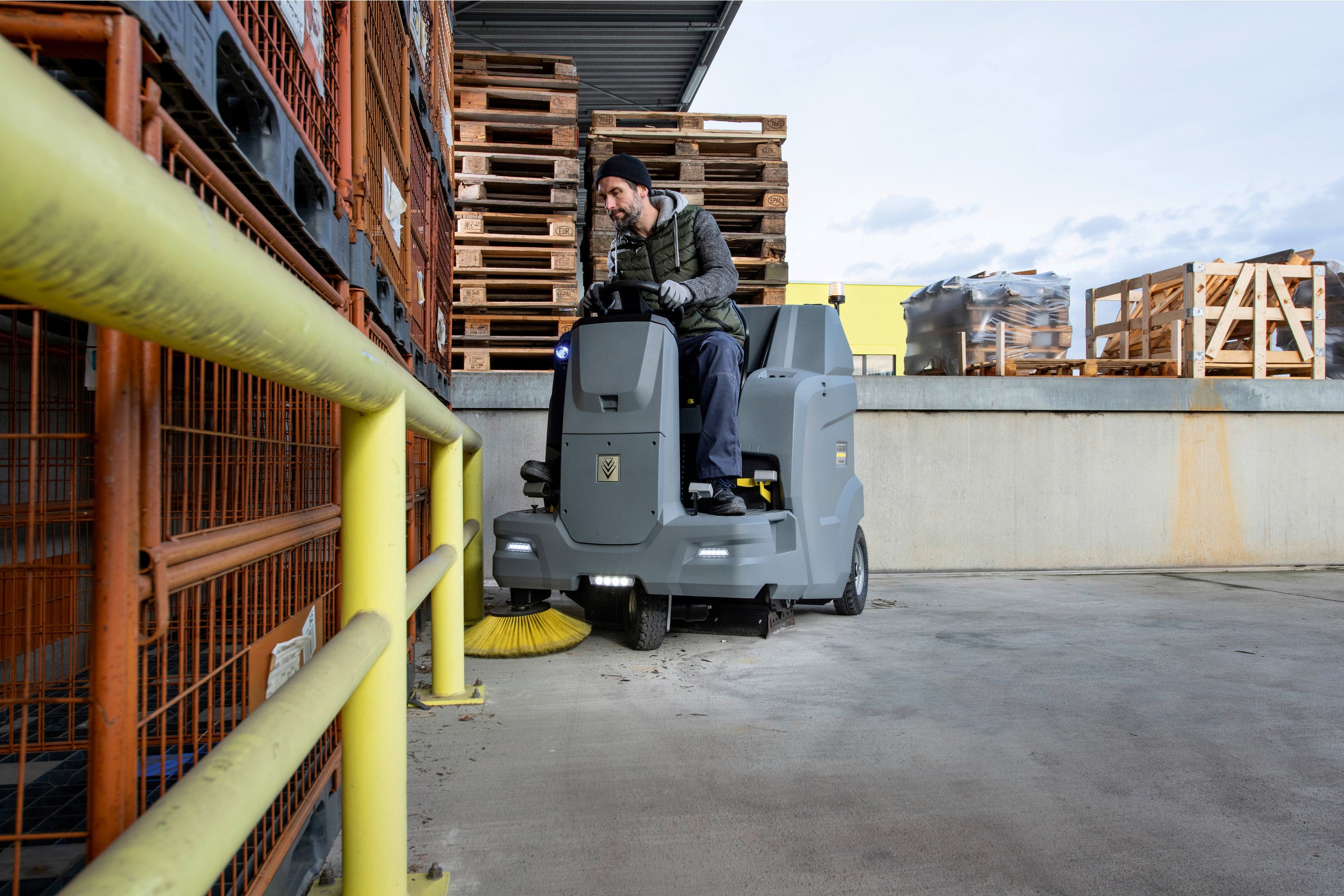 Kärcher Aufsitz-Kehrsaugmaschine KM 100/120 R G