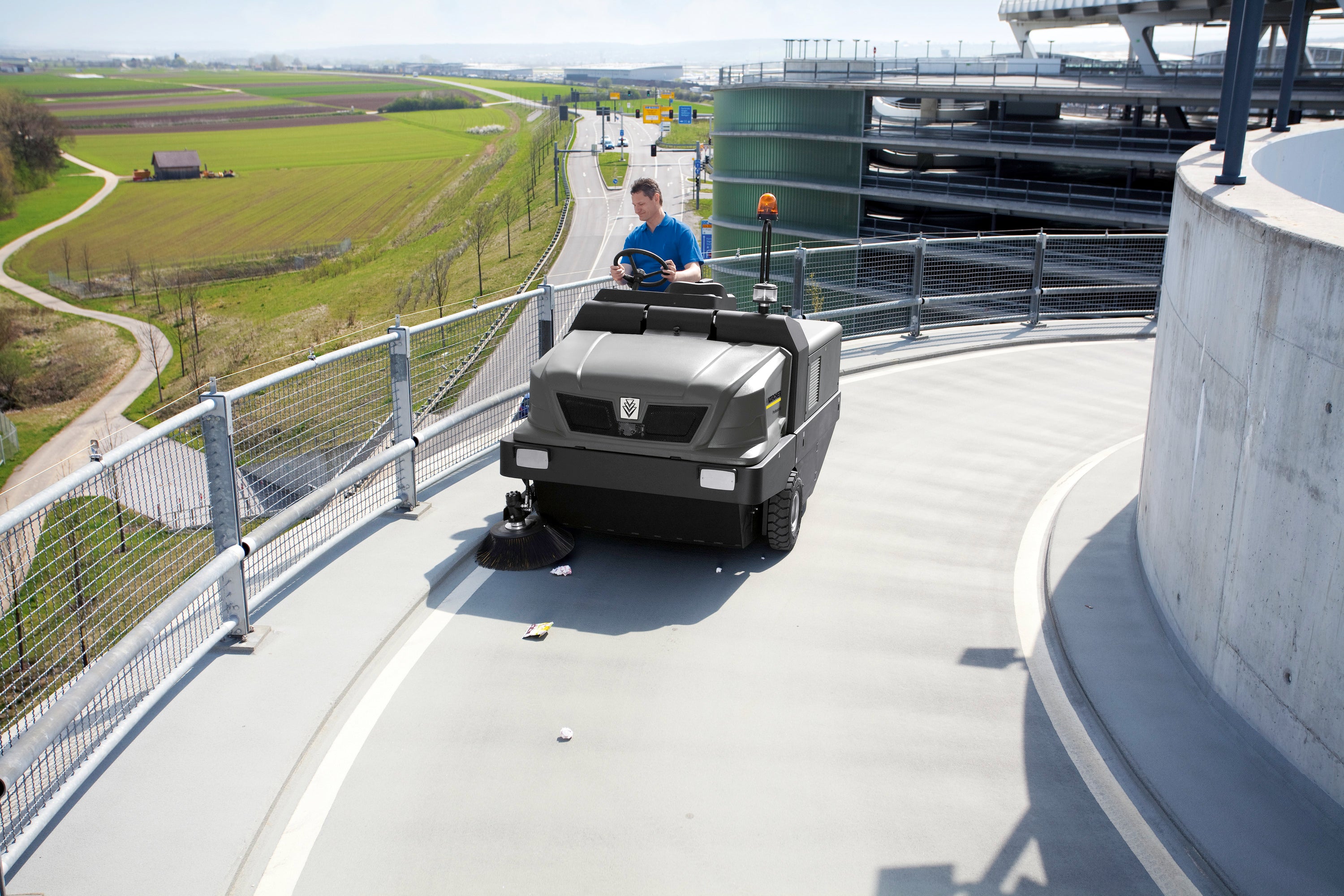 Kärcher Kehrsaugmaschine KM 150/500 R D