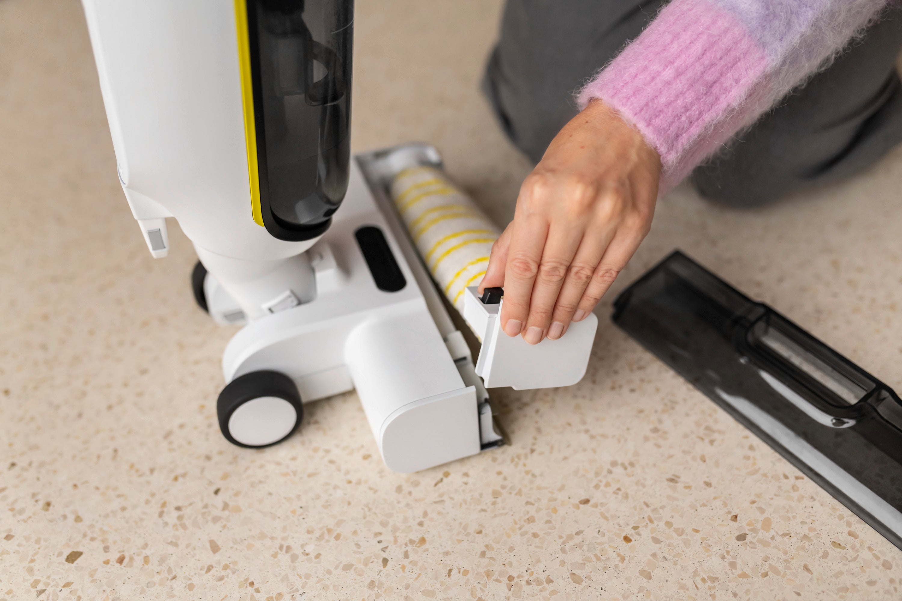 Kärcher Multi-surface roller FCV4
