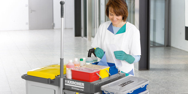 Kärcher Professional Reinigungswagen und Eimer