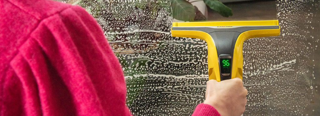 Kärcher Akku Fensterreiniger im Einsatz